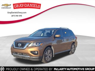 2017 Nissan Pathfinder SL