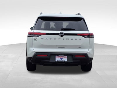 2022 Nissan Pathfinder SV