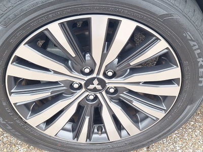 2020 Mitsubishi Outlander ES