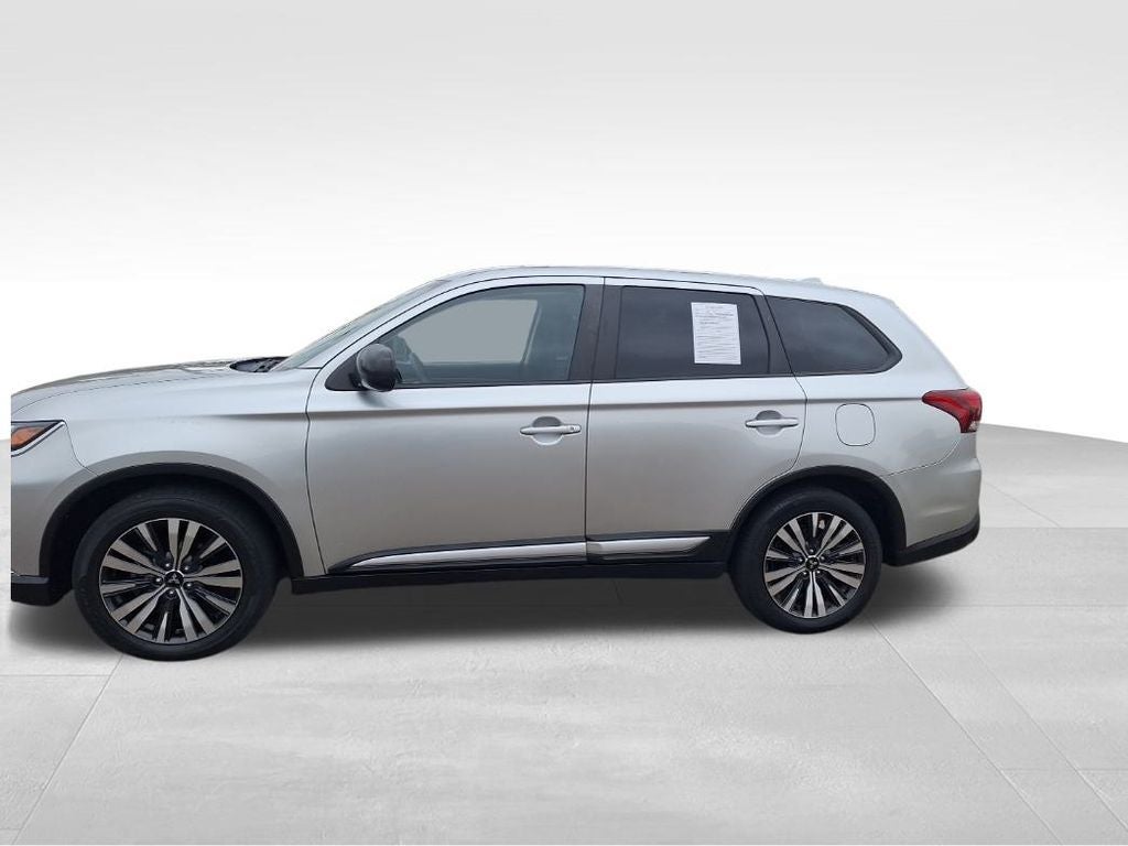 2020 Mitsubishi Outlander ES