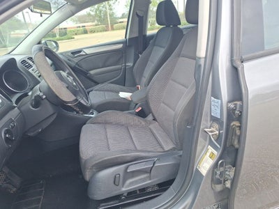 2013 Volkswagen Golf 2.5L