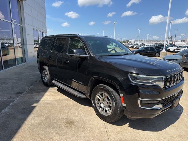 2023 Jeep Wagoneer Base