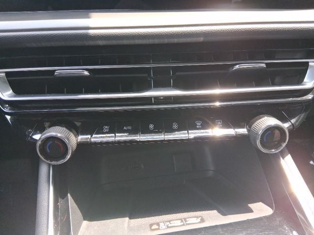 2024 Chevrolet Traverse LT 2LT