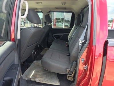 2015 Nissan Titan SV