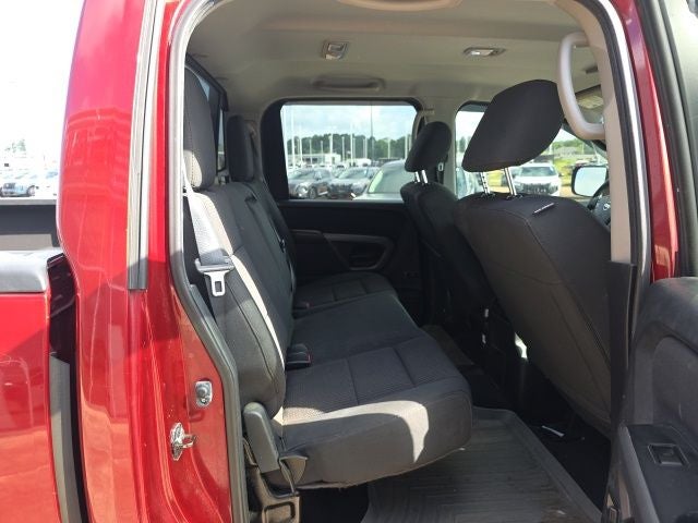2015 Nissan Titan SV