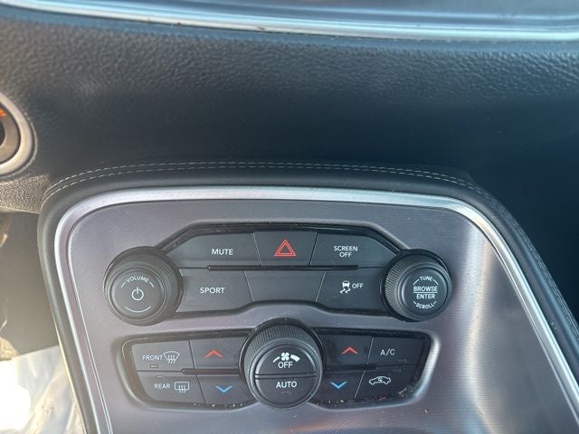 2021 Dodge Challenger SXT