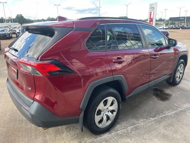 2021 Toyota RAV4 LE