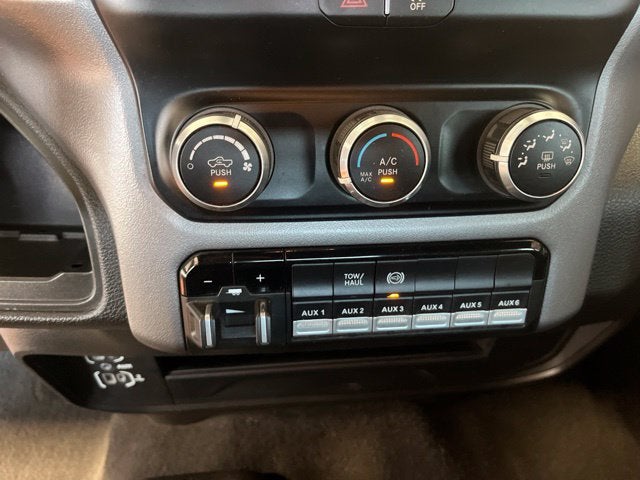 2024 RAM 3500 SLT