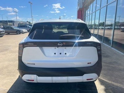 2025 Nissan Kicks SR