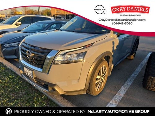 2023 Nissan Pathfinder Platinum