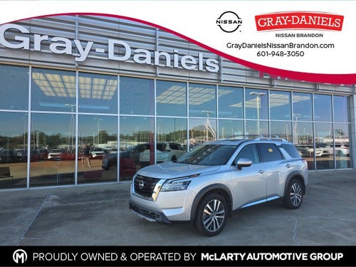 2022 Nissan Pathfinder Platinum