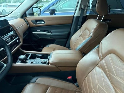 2022 Nissan Pathfinder Platinum