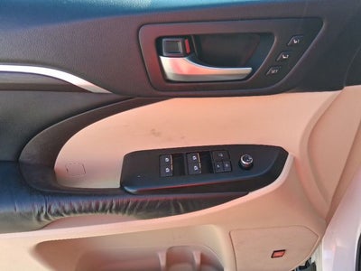 2016 Toyota Highlander Limited