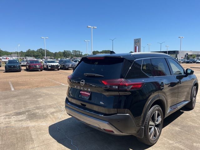 2023 Nissan Rogue SL