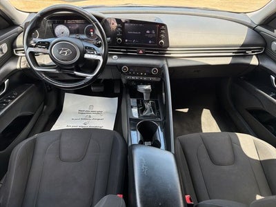 2022 Hyundai Elantra SEL