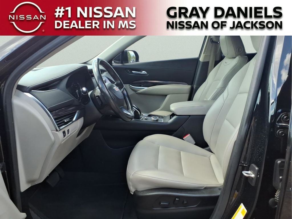 2022 Cadillac XT4 Luxury