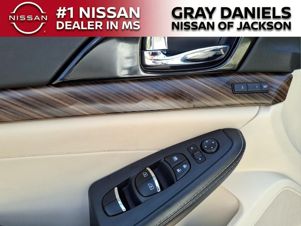 2017 Nissan Maxima Platinum