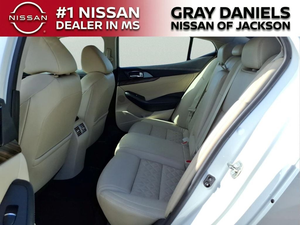 2017 Nissan Maxima Platinum