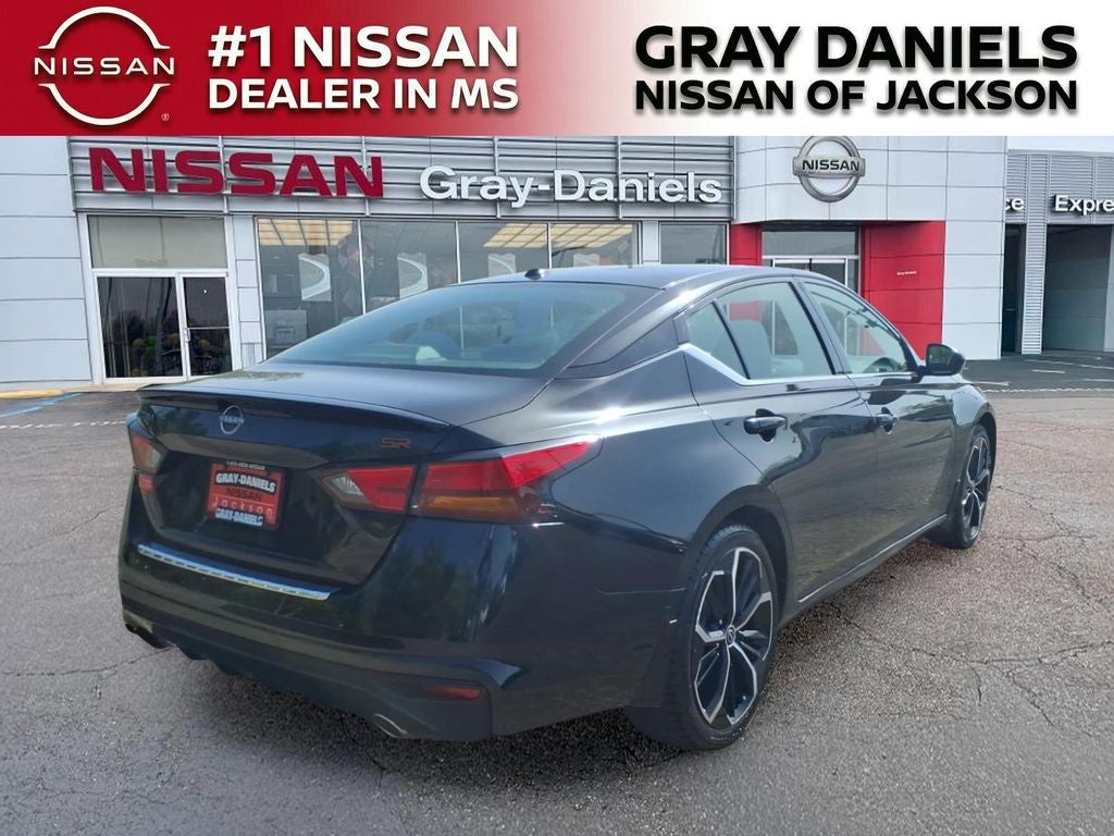 2023 Nissan Altima 2.5 SR