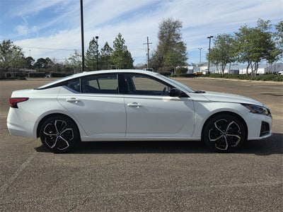 2025 Nissan Altima 2.5 SR