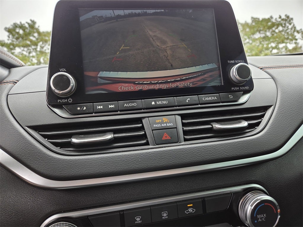 2022 Nissan Altima 2.5 SR