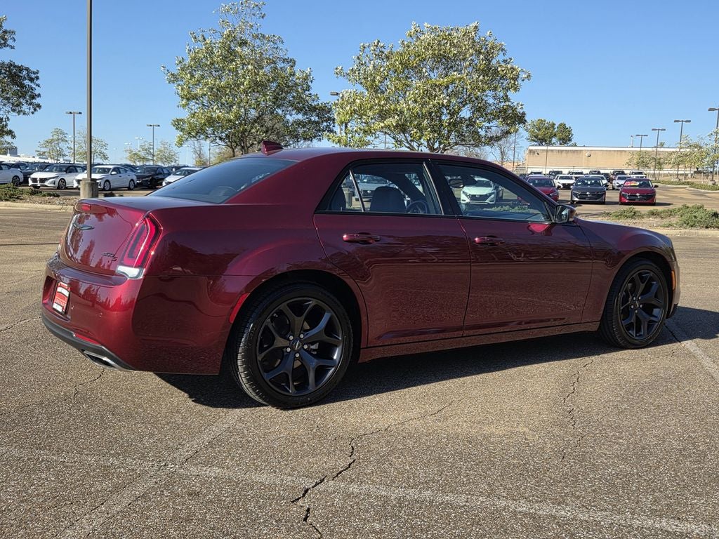 2023 Chrysler 300 S
