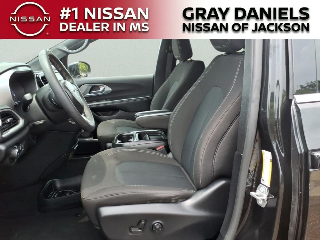 2022 Chrysler Pacifica Touring