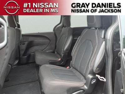 2022 Chrysler Pacifica Touring
