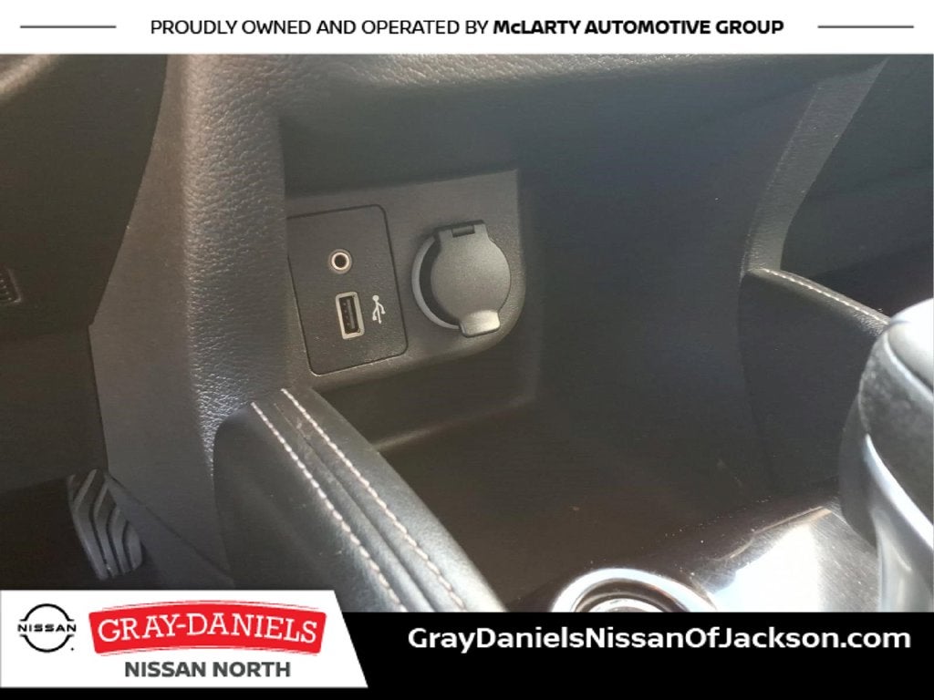 2019 Nissan Kicks SR