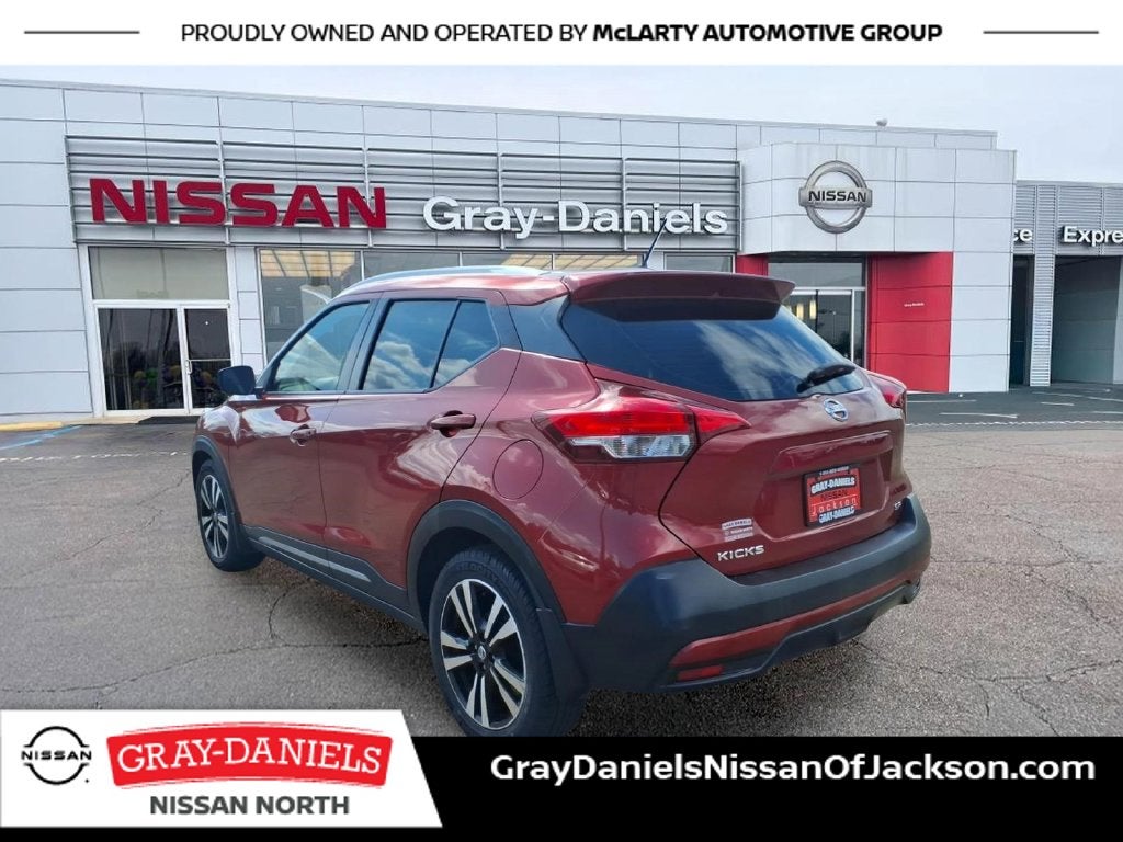 2019 Nissan Kicks SR