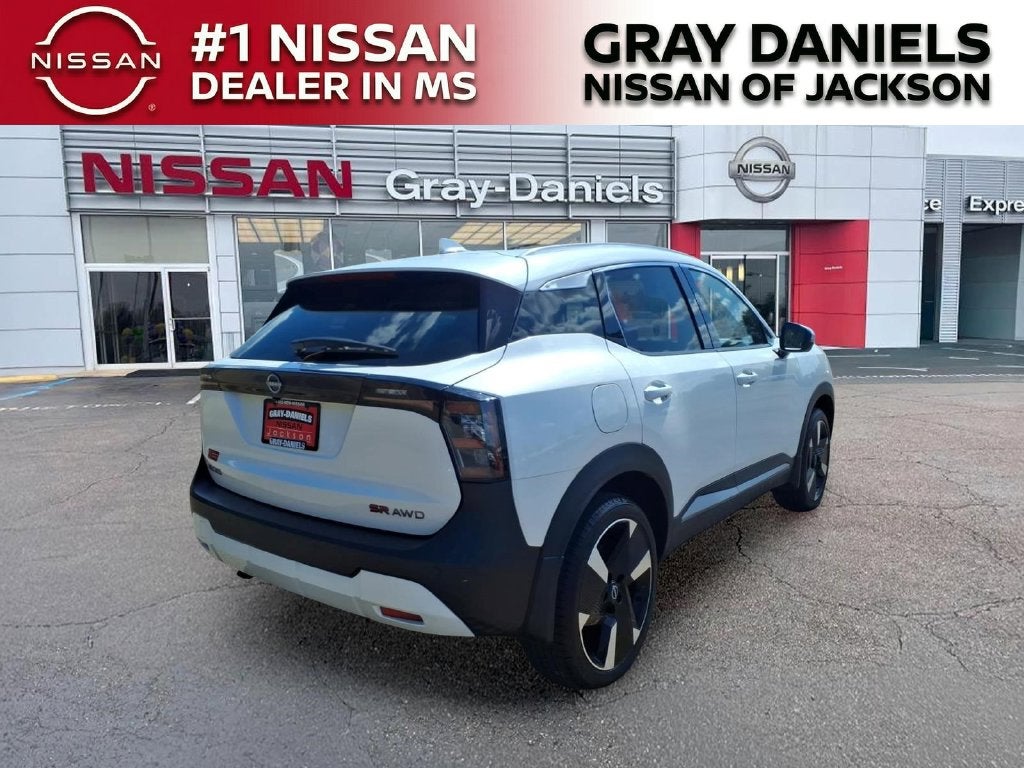 2025 Nissan Kicks SR
