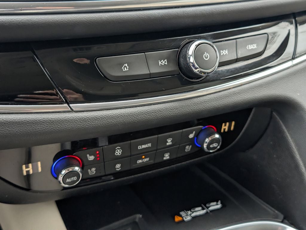 2022 Buick Enclave Avenir