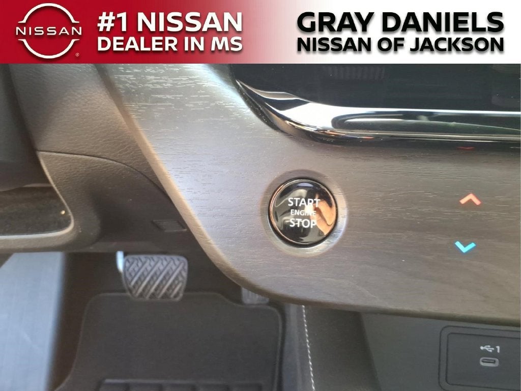 2025 Nissan Murano SL
