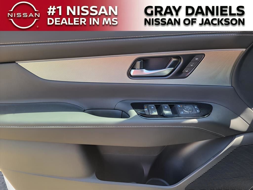 2025 Nissan Murano SL