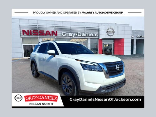 2024 Nissan Pathfinder SV
