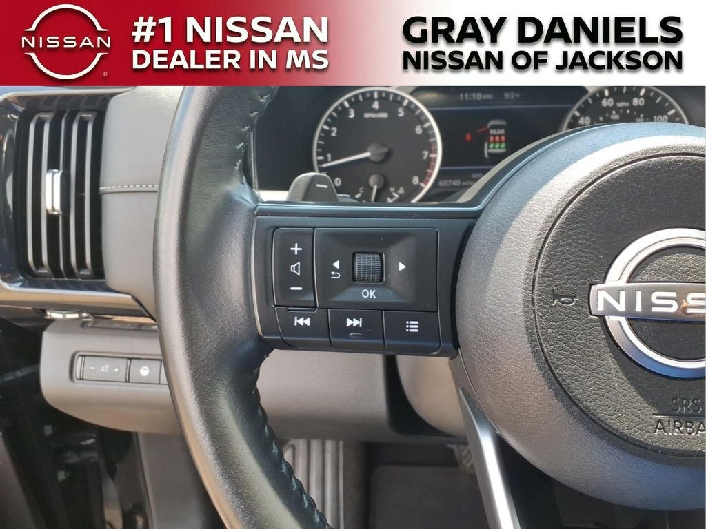 2024 Nissan Pathfinder SV