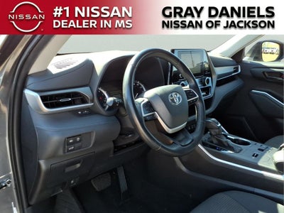 2024 Toyota Highlander LE