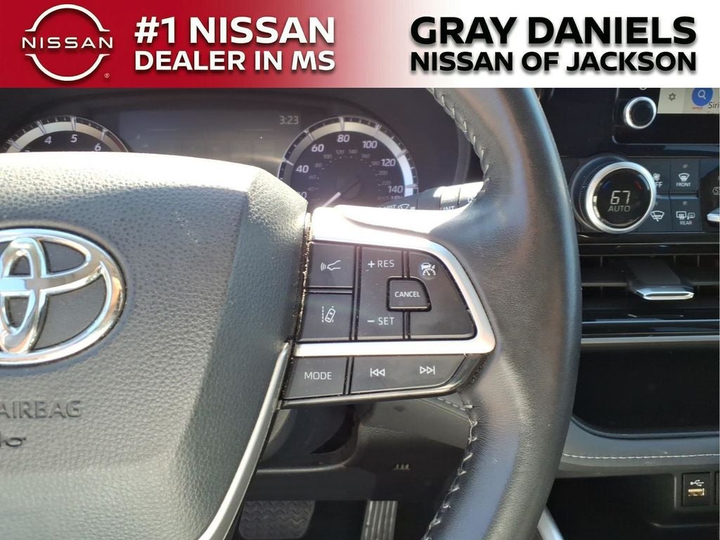 2024 Toyota Highlander LE