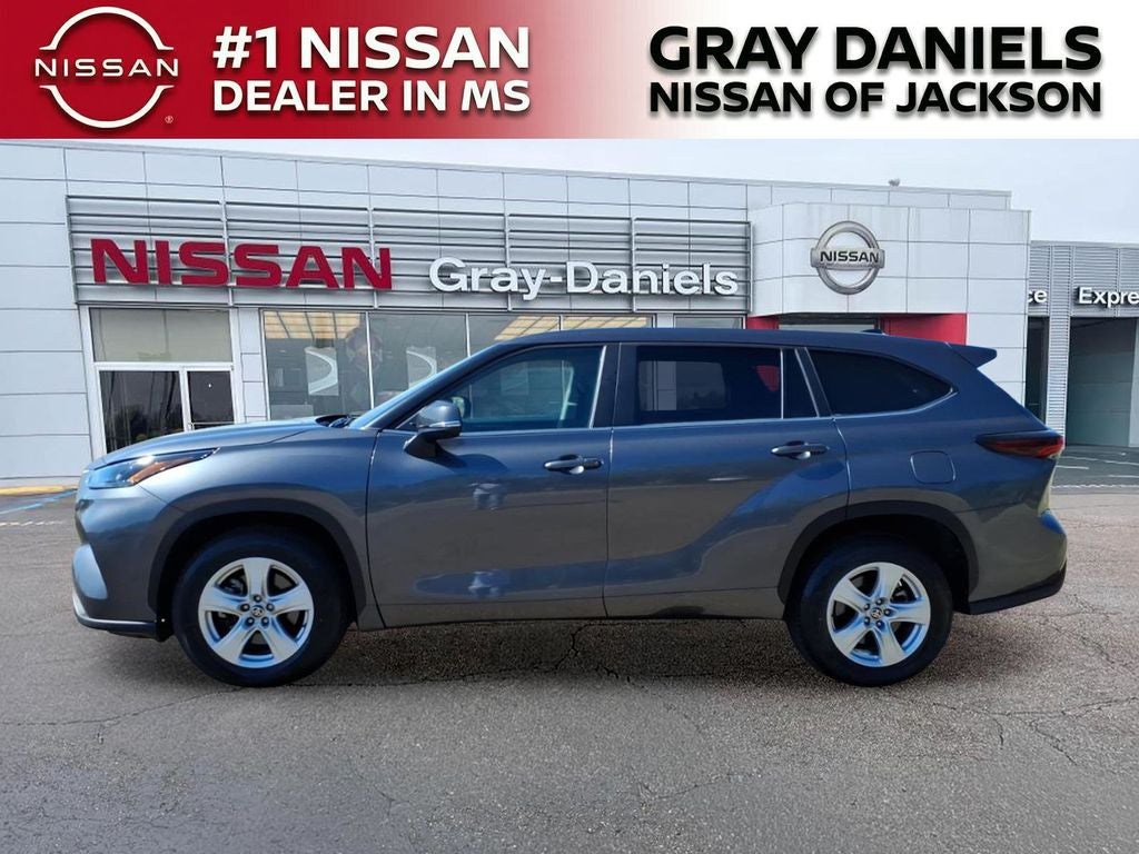 2024 Toyota Highlander LE