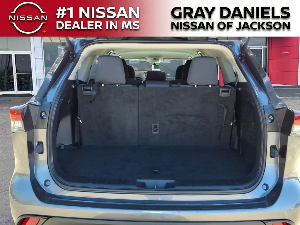 2024 Toyota Highlander LE