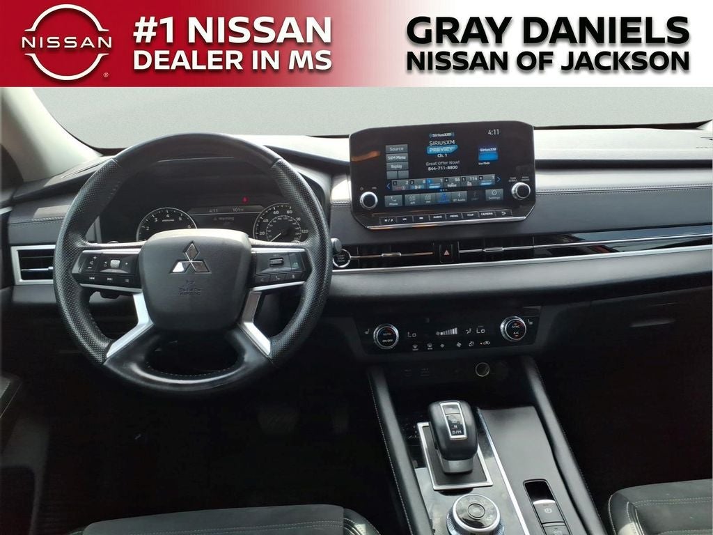 2024 Mitsubishi Outlander SE
