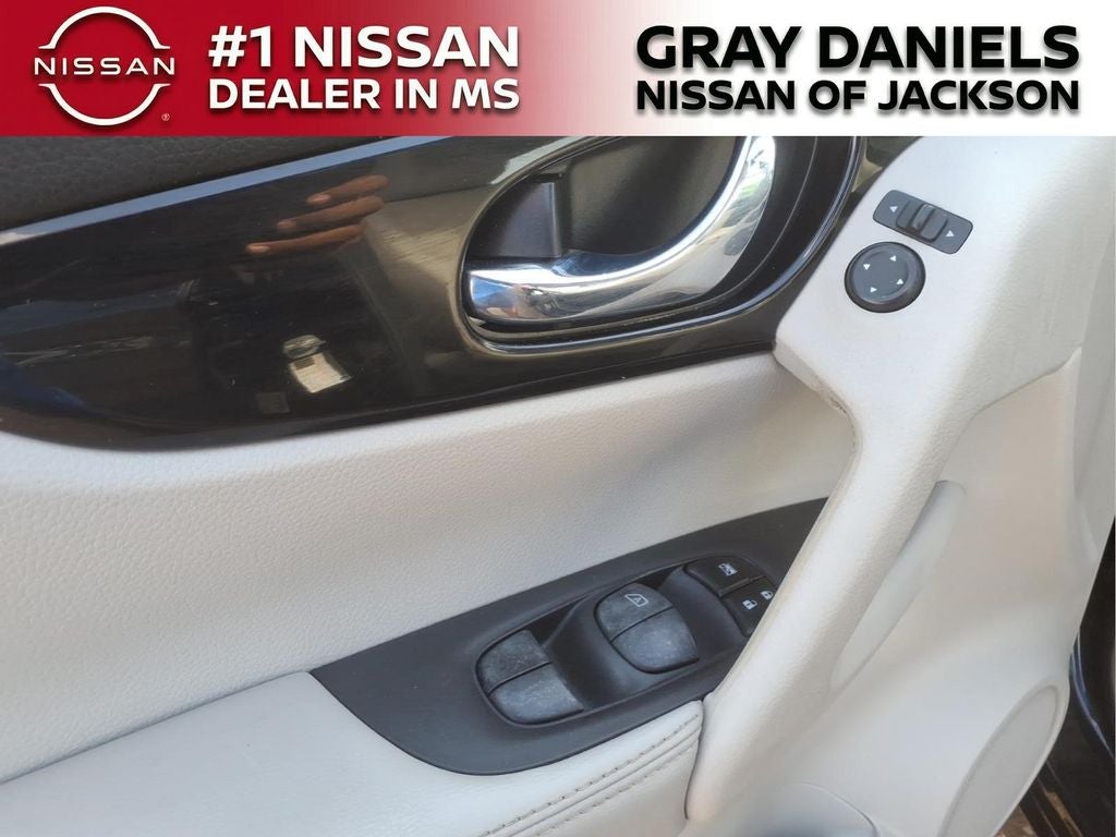 2017 Nissan Rogue Sport SV