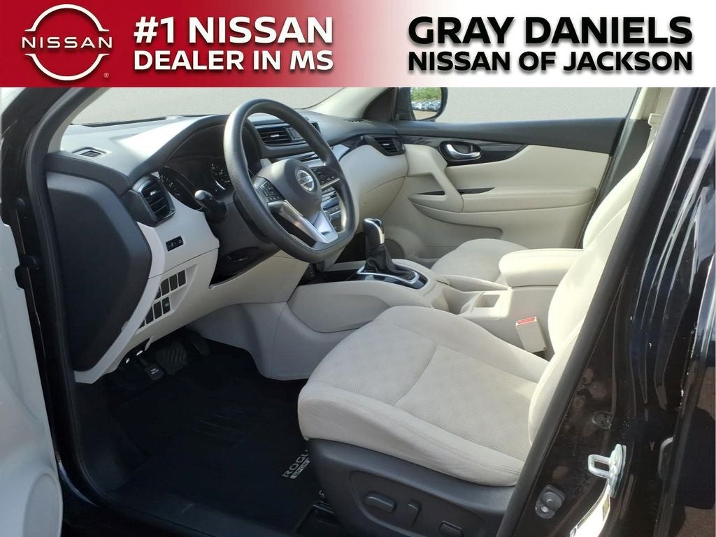 2017 Nissan Rogue Sport SV