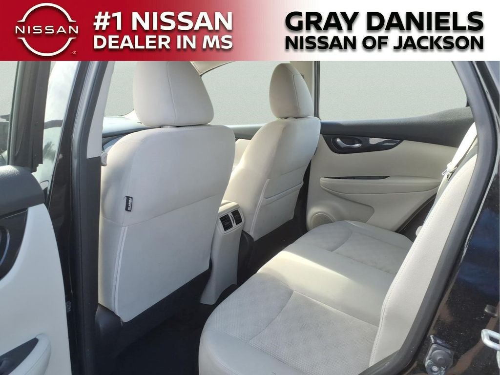 2017 Nissan Rogue Sport SV