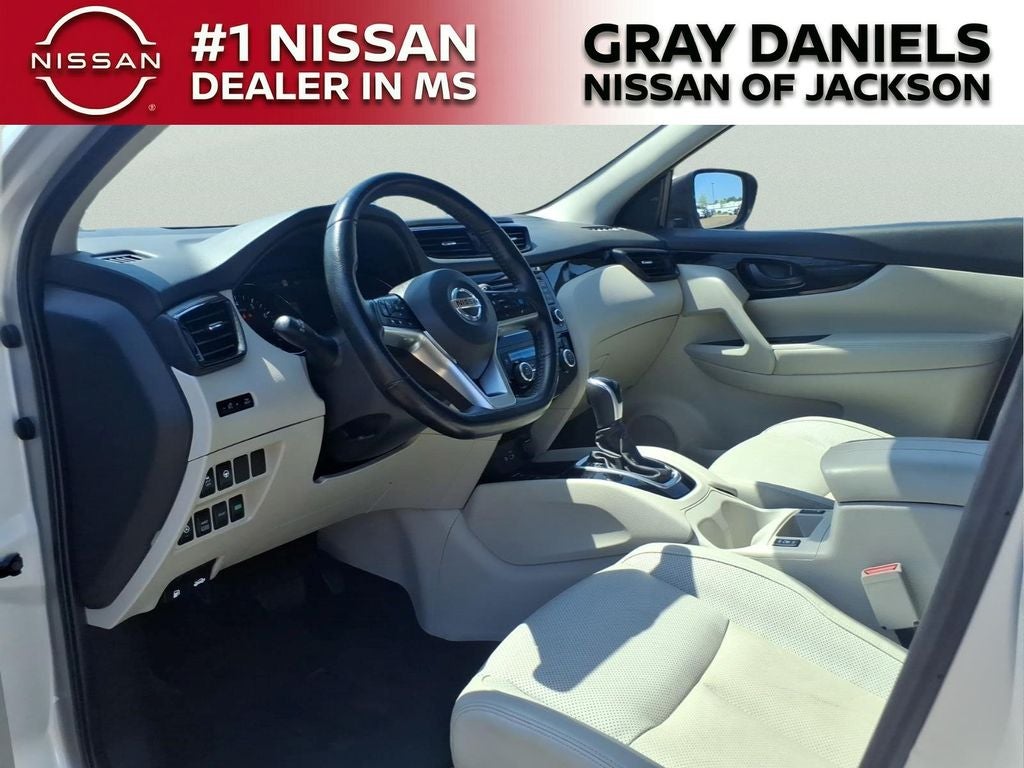 2022 Nissan Rogue Sport SL