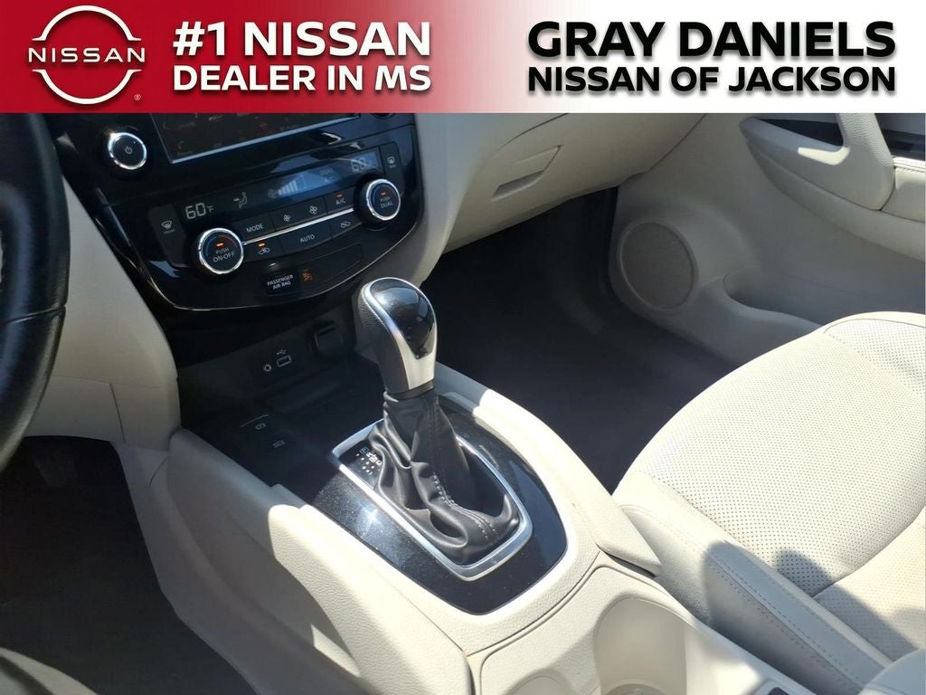 2022 Nissan Rogue Sport SL
