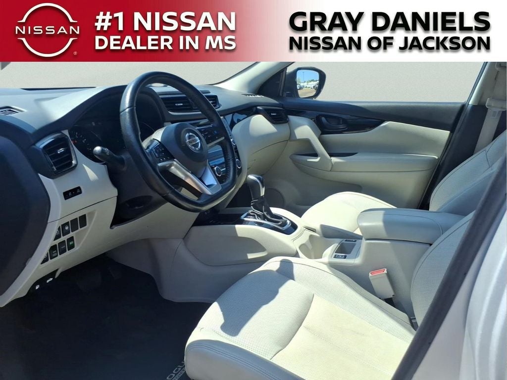 2022 Nissan Rogue Sport SL