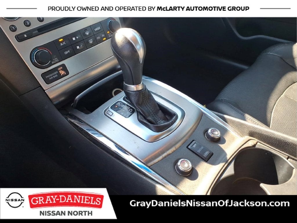 2015 INFINITI Q40 Base