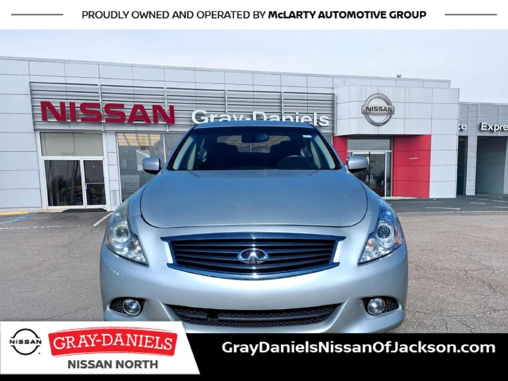 2015 INFINITI Q40 Base
