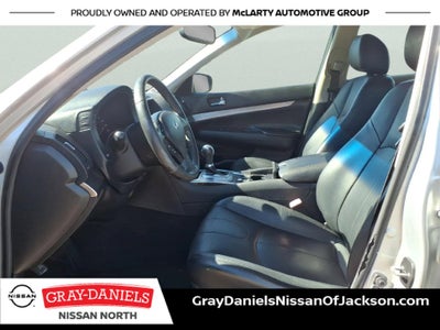 2015 INFINITI Q40 Base